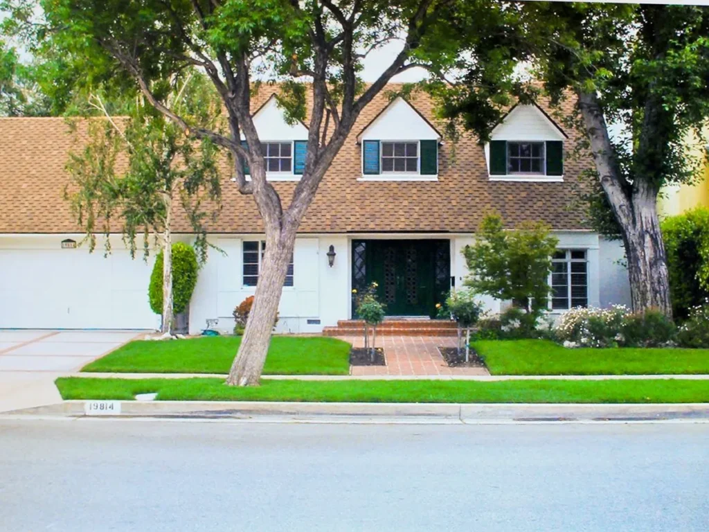 Preferred Roofing crew – Residential Roofing in Southern California